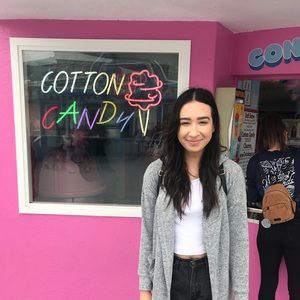 Meet your Posher, Mariela